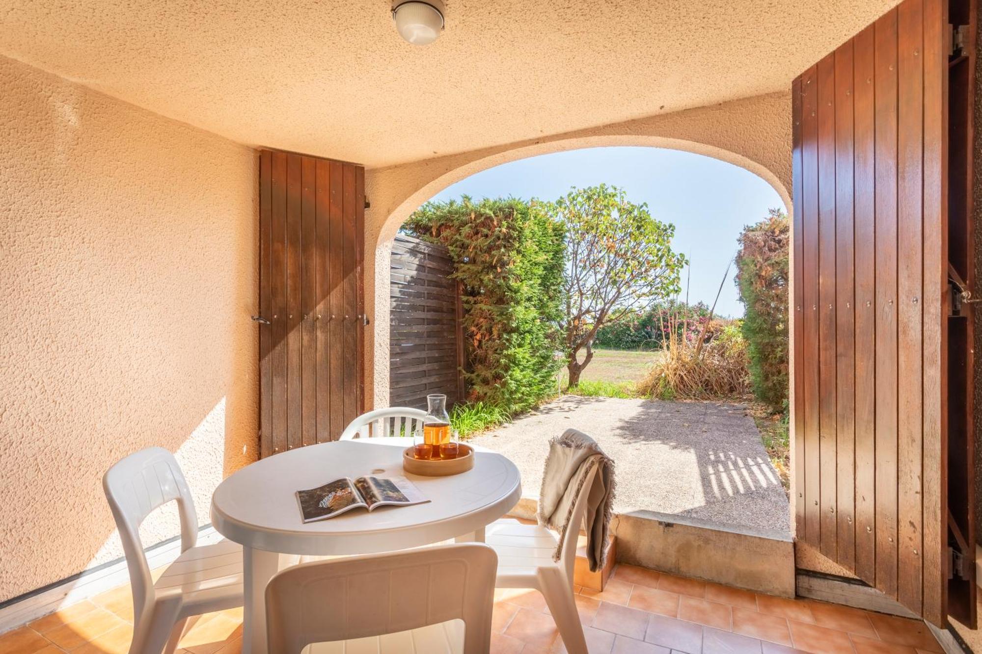 Residence Pierre & Vacances Les Jardins De La Cote D'Azur サン・マンドリエ・シュル・メール エクステリア 写真