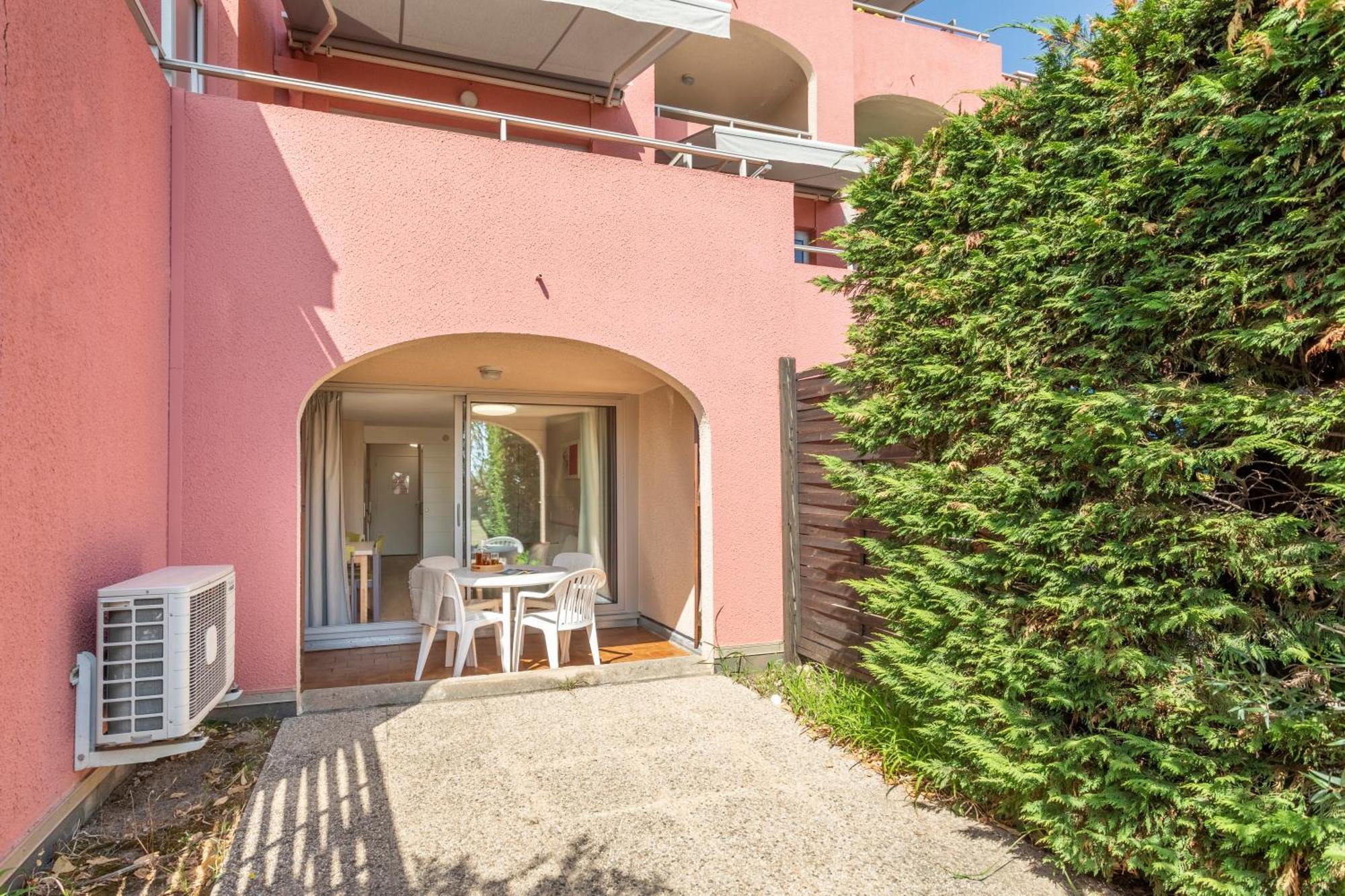 Residence Pierre & Vacances Les Jardins De La Cote D'Azur サン・マンドリエ・シュル・メール エクステリア 写真